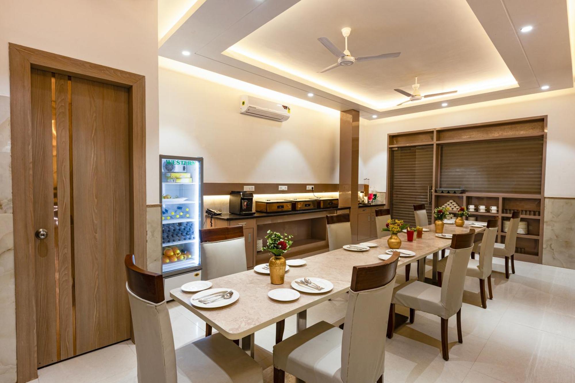 The Orion Hotel Era - Delhi Airport New Delhi Buitenkant foto